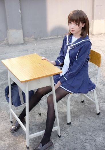 小小姑娘电影免费观看_HDHD在线观看