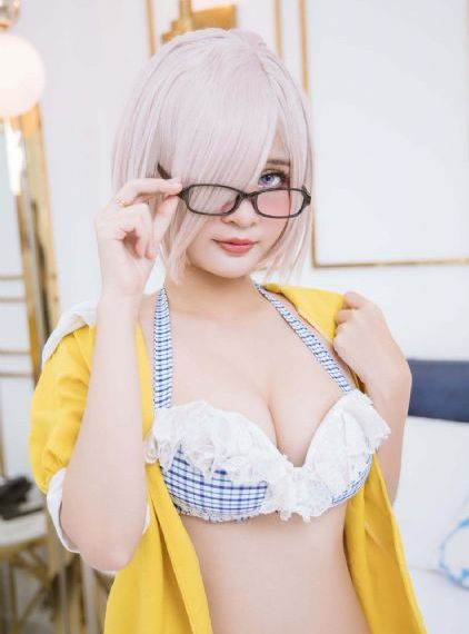 欧美护士丝袜办公室激情_720动漫在线观看