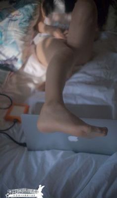 男女边摸边吃奶边做视频在线_蓝光高清完整版
