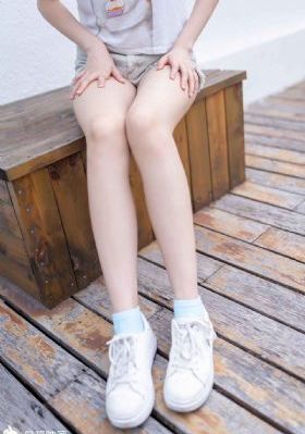 在线播放国产一线天_4K全集免费播放