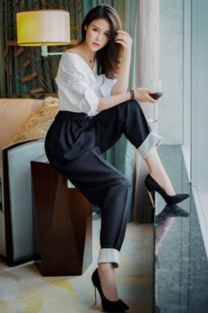 黄色（小美女视频免费在线看_在线视频免费观看