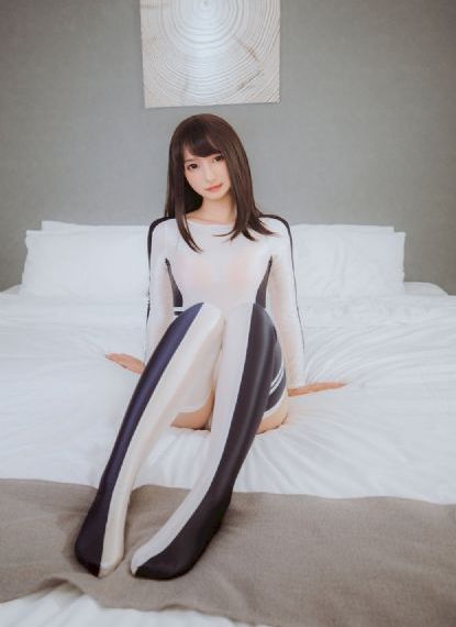 国产美女特级嫩嫩嫩bbb_超清高清完整版播放