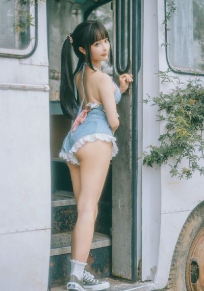 午夜蜜汁一区二区三区av_BD英语手机免费观看完整