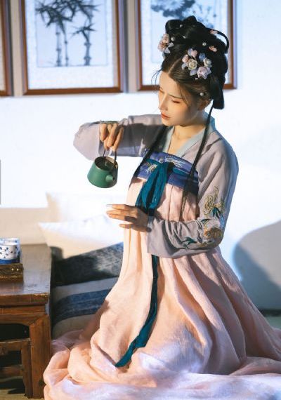 成年人啪啪视屏免费看_HD超清免费观看