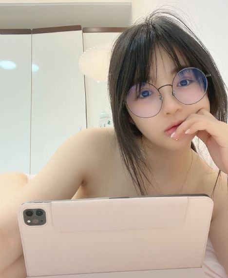 水中色av综合_90集免费观看