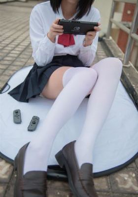 成人精品免费毛片7778_超清高清免费观看